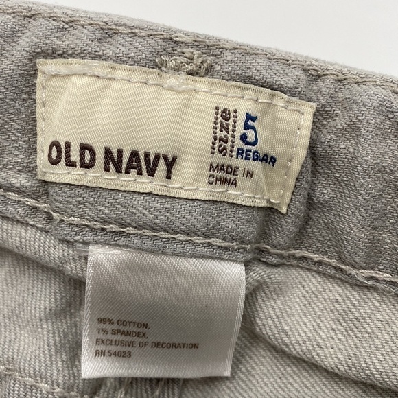 Old Navy Short 5T - Picture 2 of 3